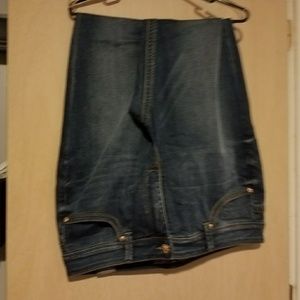 Melissa McCarthy Skinny Jeans